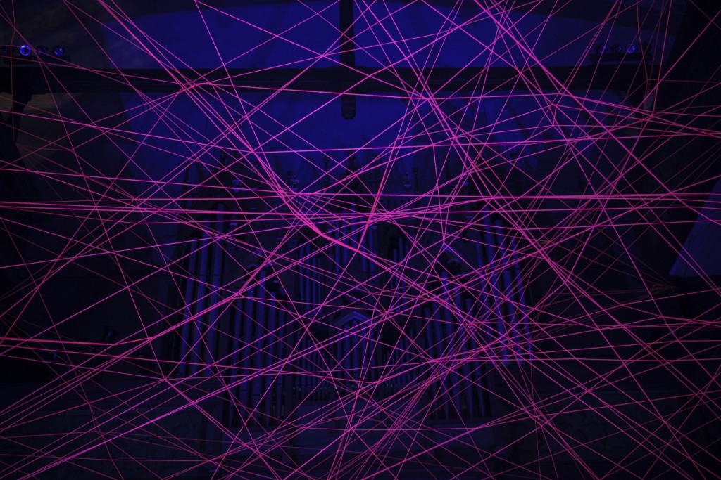 Pink Web in St. Michael, Fürth November 2021 (Kerstin Kassel) - Foto: Dieter Ritter