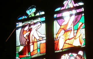 Auferstehung Glasfenster St Michael