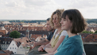 Familie auf dem Turm