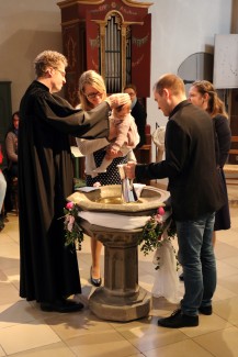Taufe mit Pfarrer Pschierer